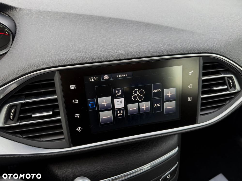 Peugeot 308 125 THP Active - 16