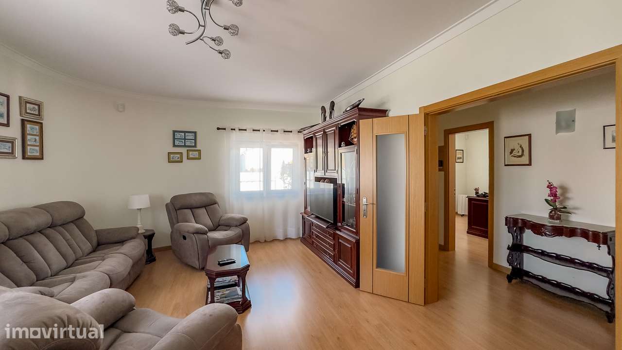 Moradia T6 Isolada Renovada, Boa Água 3 - 207m² útil - Lote 528m² - Grande imagem: 3/51