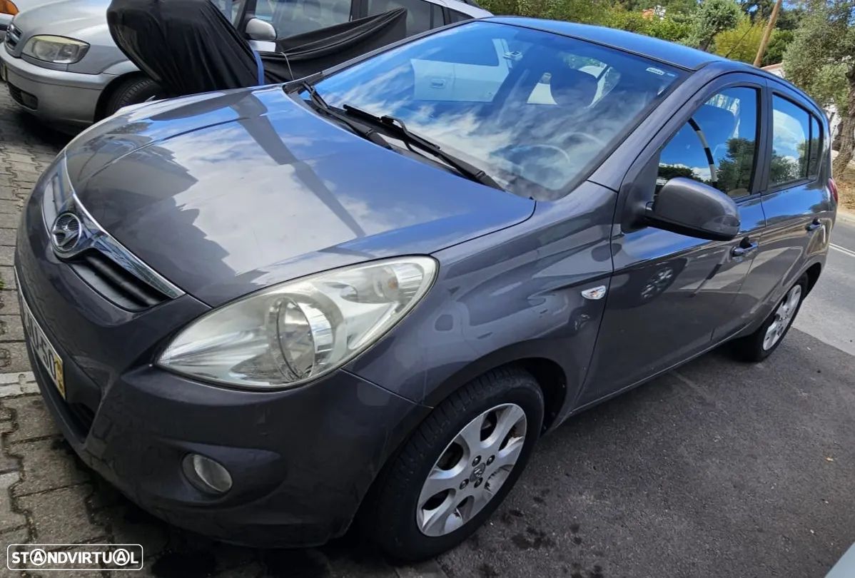 Hyundai i20 1.4 CRDI Comfort - 1