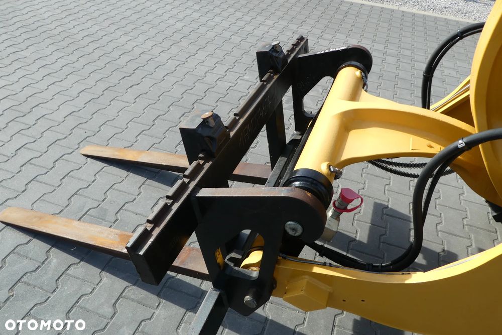Caterpillar 906M Z NIEMIEC CENTRANE SMAROWANIE - 17