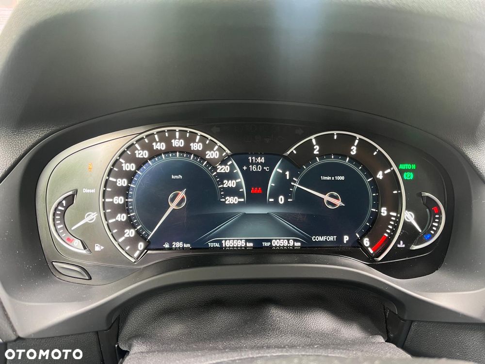 BMW X3 xDrive20d - 8