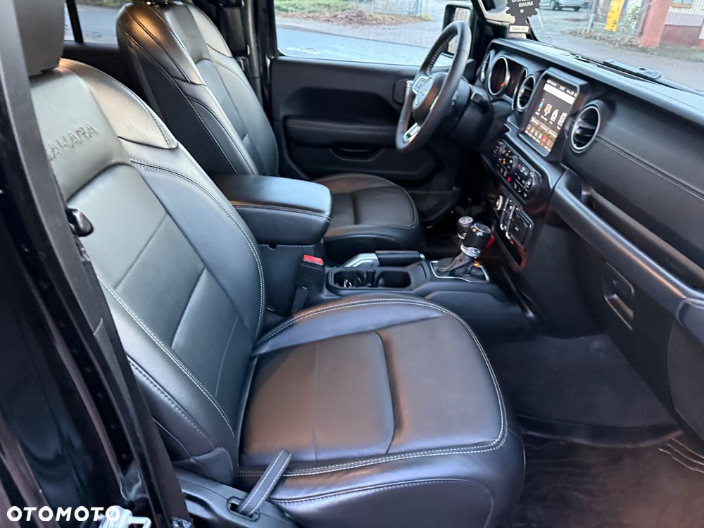 Jeep Wrangler Unlimited GME 2.0 Turbo Sahara - 12