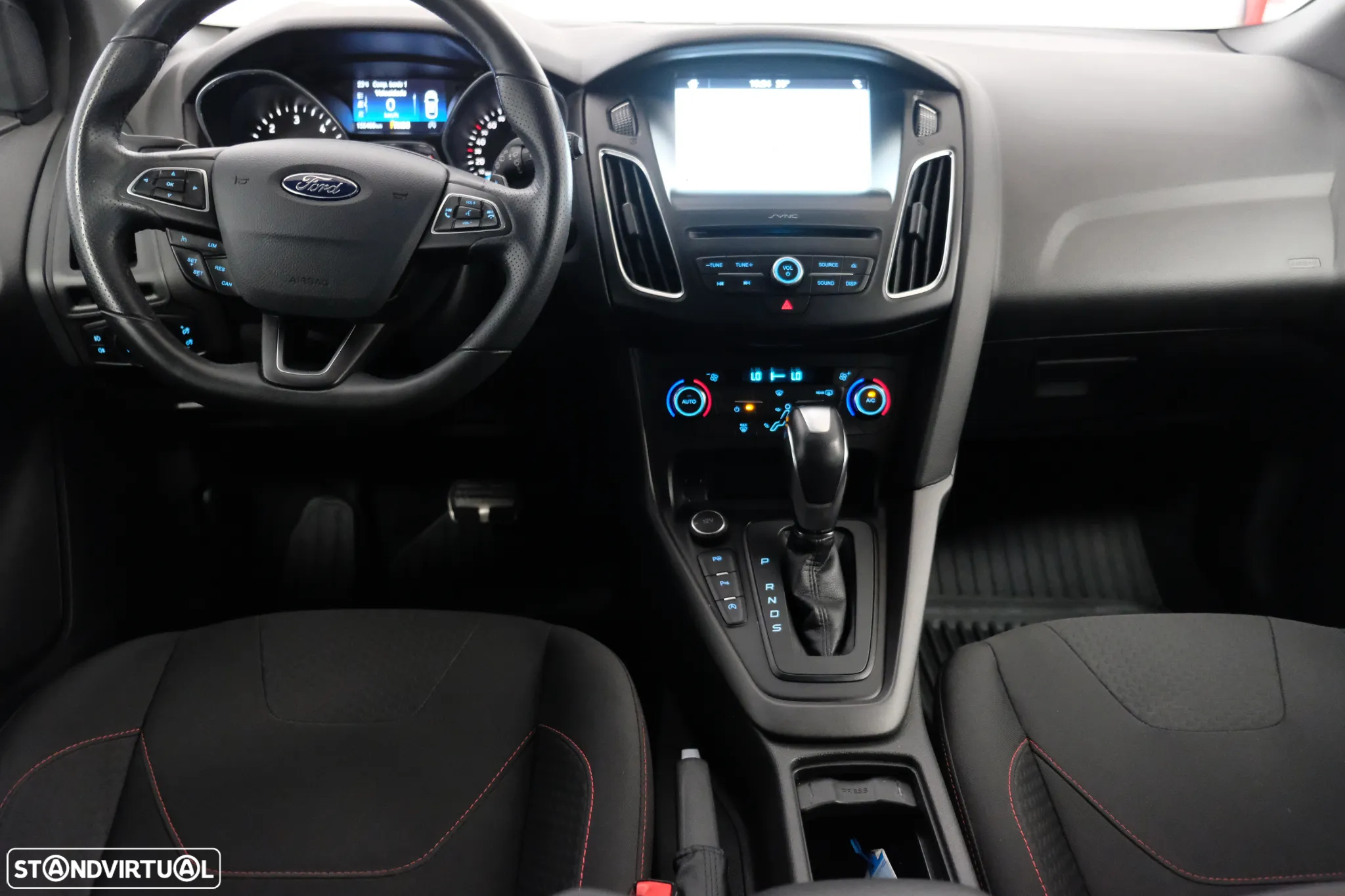 Ford Focus 1.5 TDCi DPF S&S Aut. ST-Line - 9