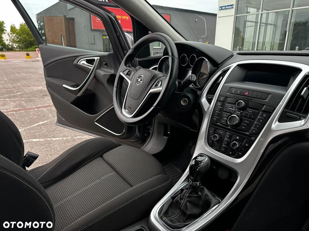 Opel Astra 1.4 Turbo - 21