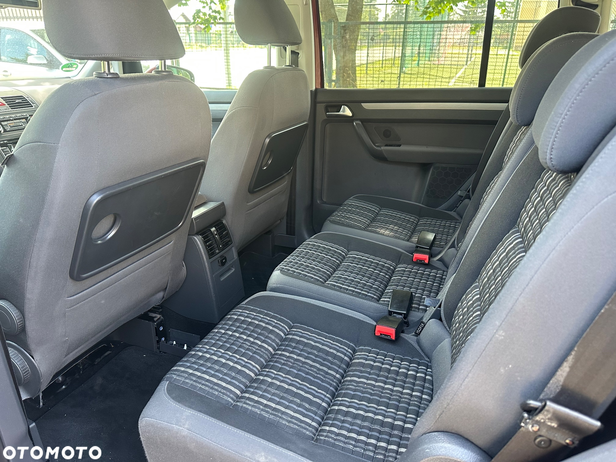 Volkswagen Touran 1.4 TSI Cross - 13