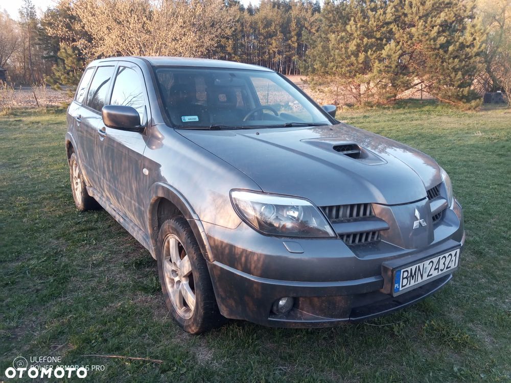 Mitsubishi Outlander 2.0 Turbo 4WD - 1