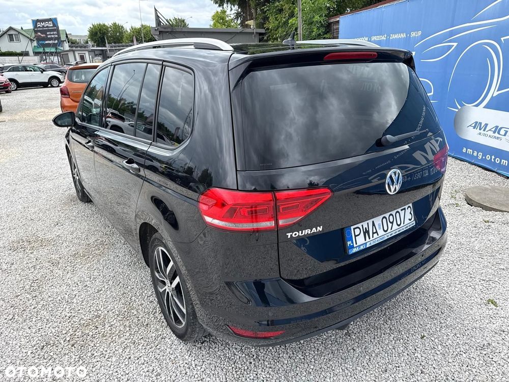 Volkswagen Touran 1.6 TDI SCR BlueMotion Technology DSG Trendline - 8