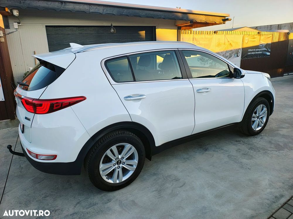 Kia Sportage 1.7 CRDI 2WD Dream-Team Edition - 27