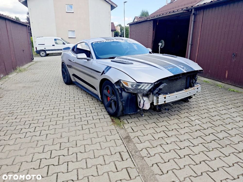 Ford Mustang 3.7 V6 - 4