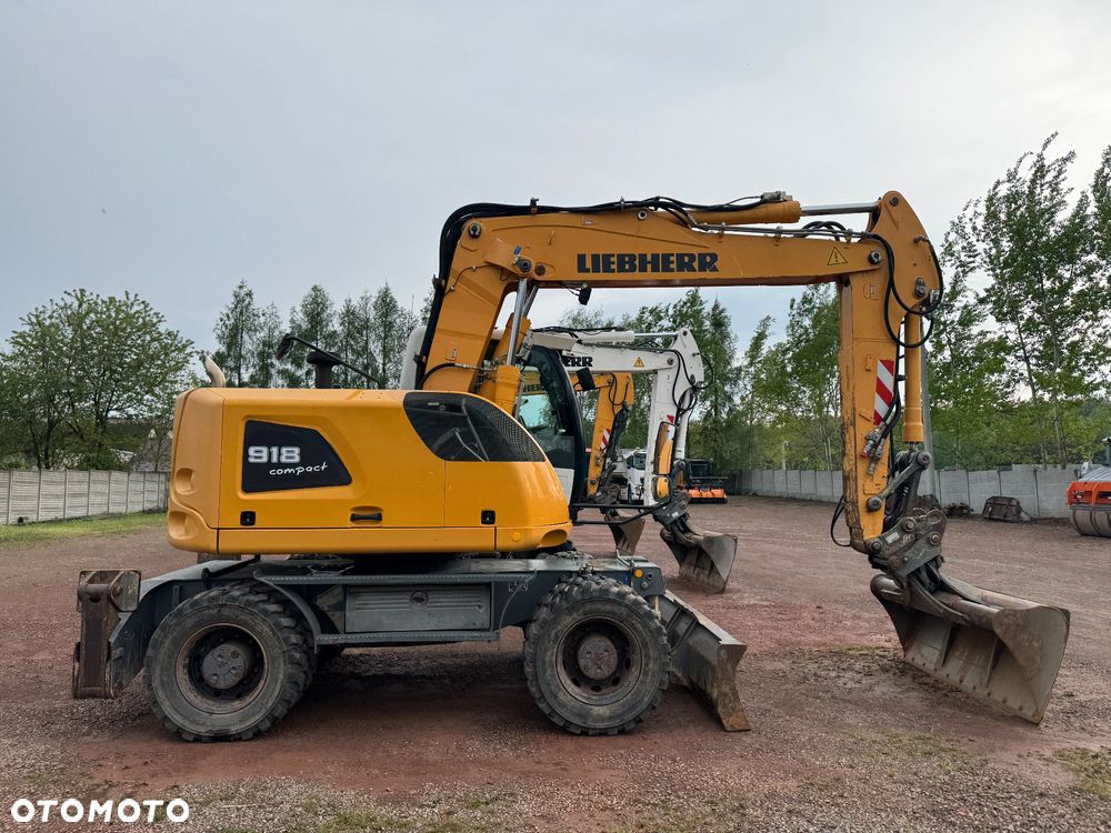 Liebherr - 4