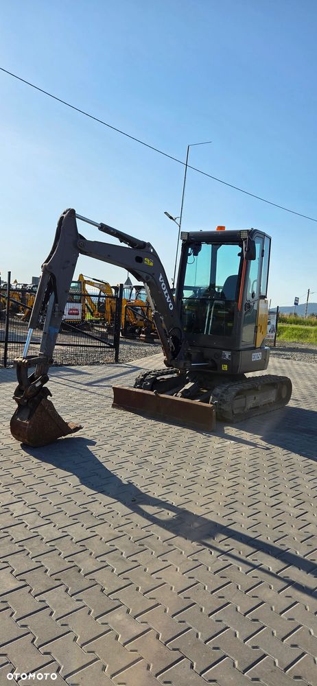 Volvo ECR 25D - 10