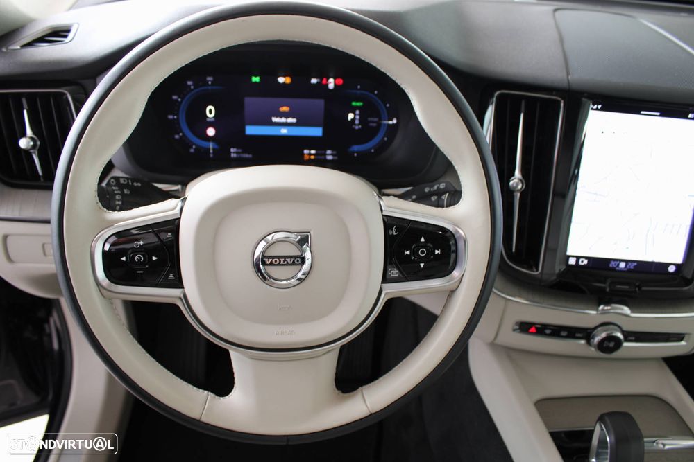 Volvo XC 60 2.0 T6 PHEV Inscription Expression AWD - 8