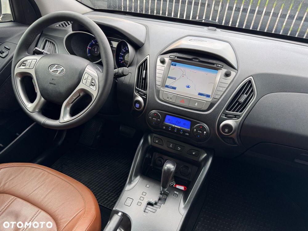 Hyundai ix35 1.7 CRDi 2WD Fifa World Cup Edition - 20