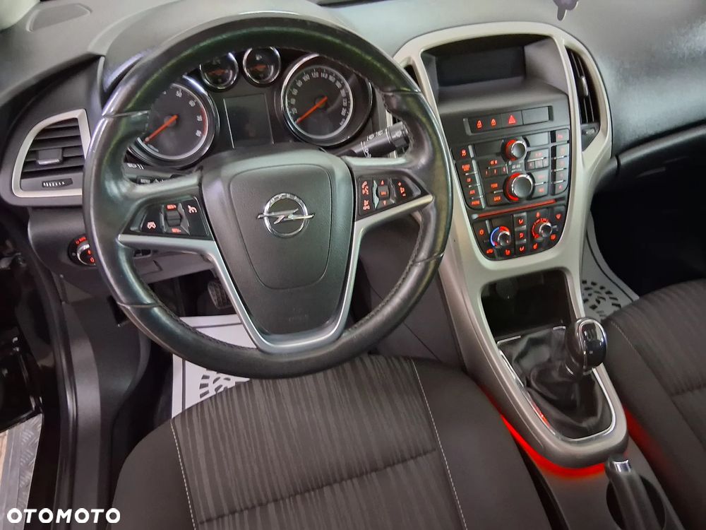 Opel Astra 1.4 Turbo - 14