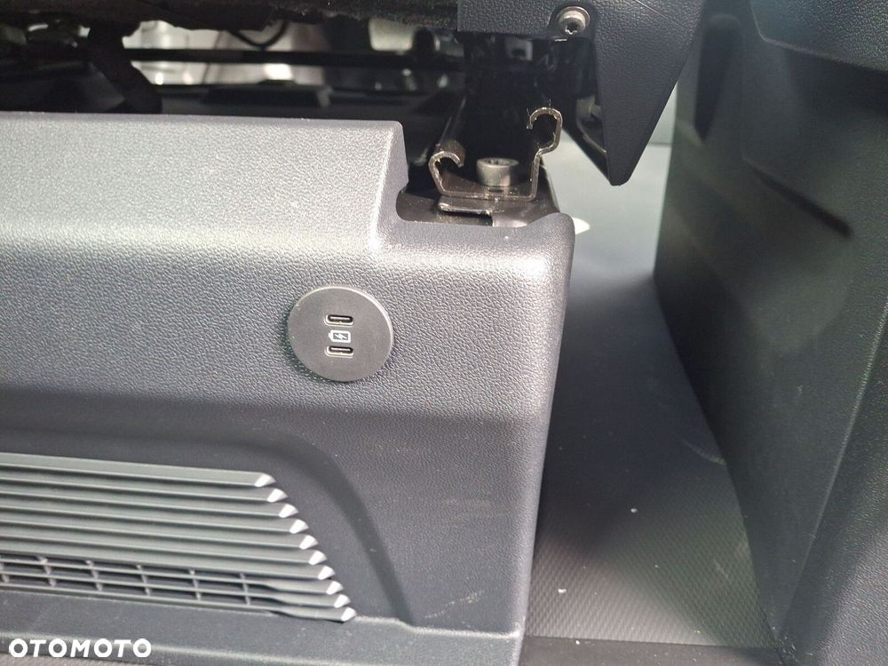 Volkswagen Transporter Furgon Plus - 22