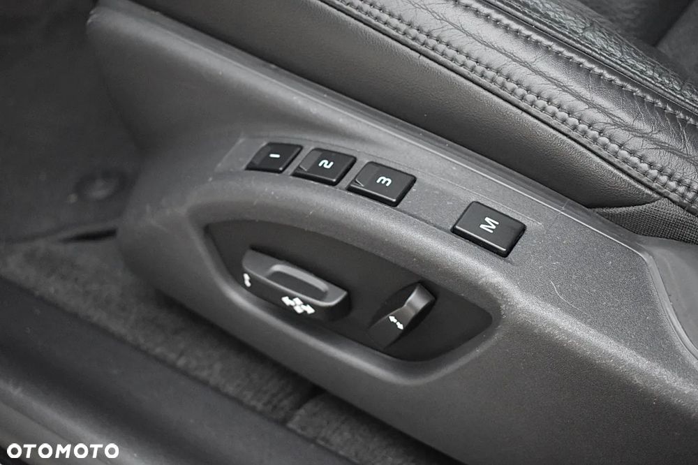 Volvo S60 D4 Momentum - 30
