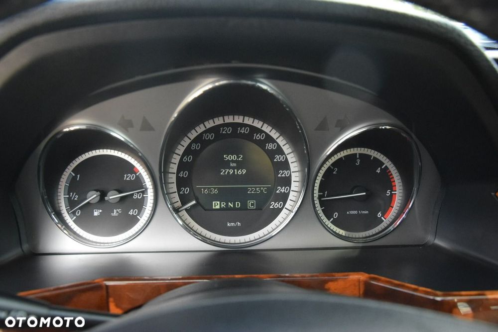 Mercedes-Benz GLK - 30
