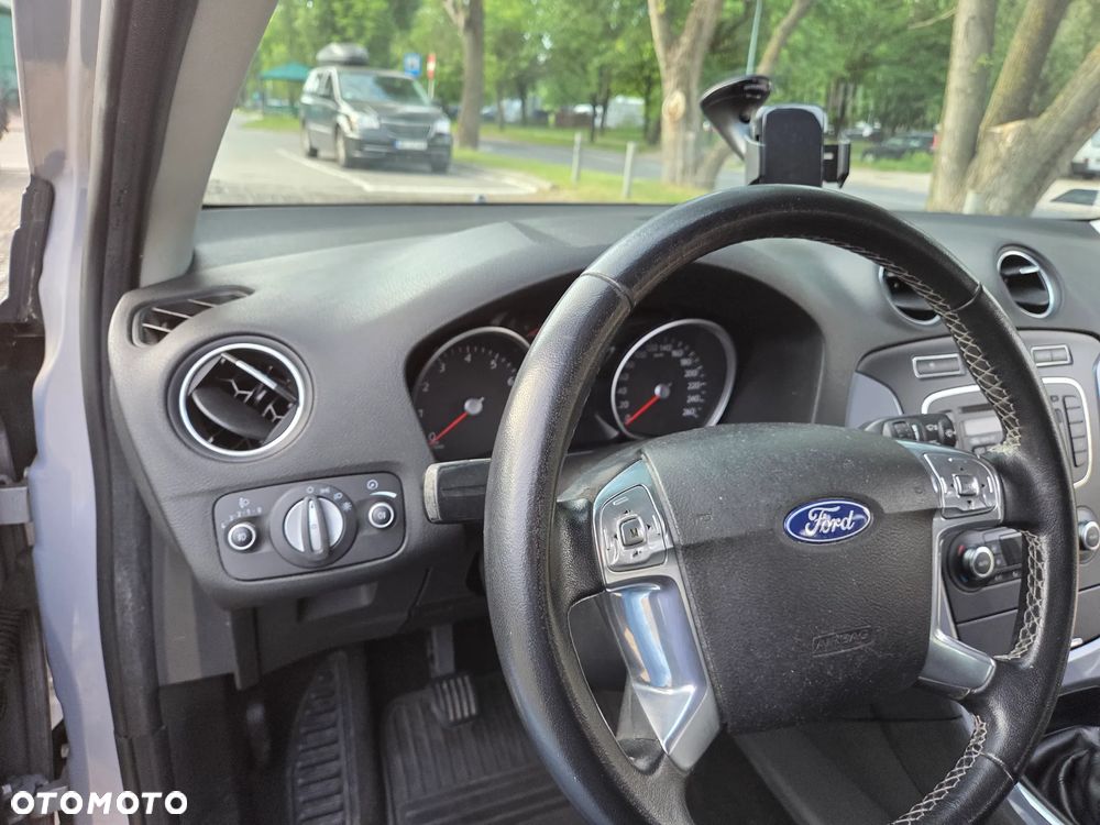 Ford Mondeo 1.6 T Silver X Plus - 16