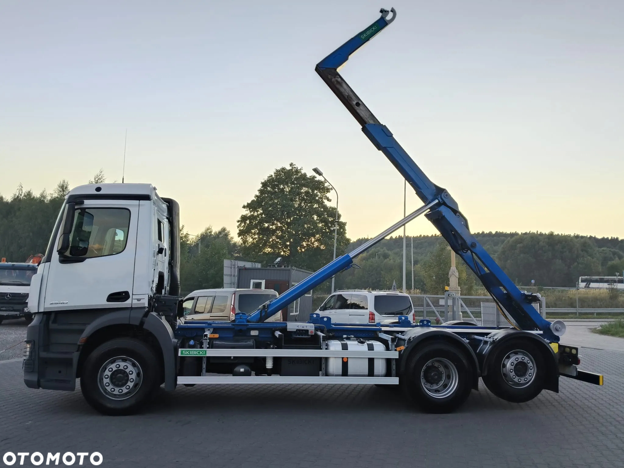 Mercedes-Benz ANTOS 2540 / 6x2 / HAKOWIEC 20t / EURO 6 / - 2