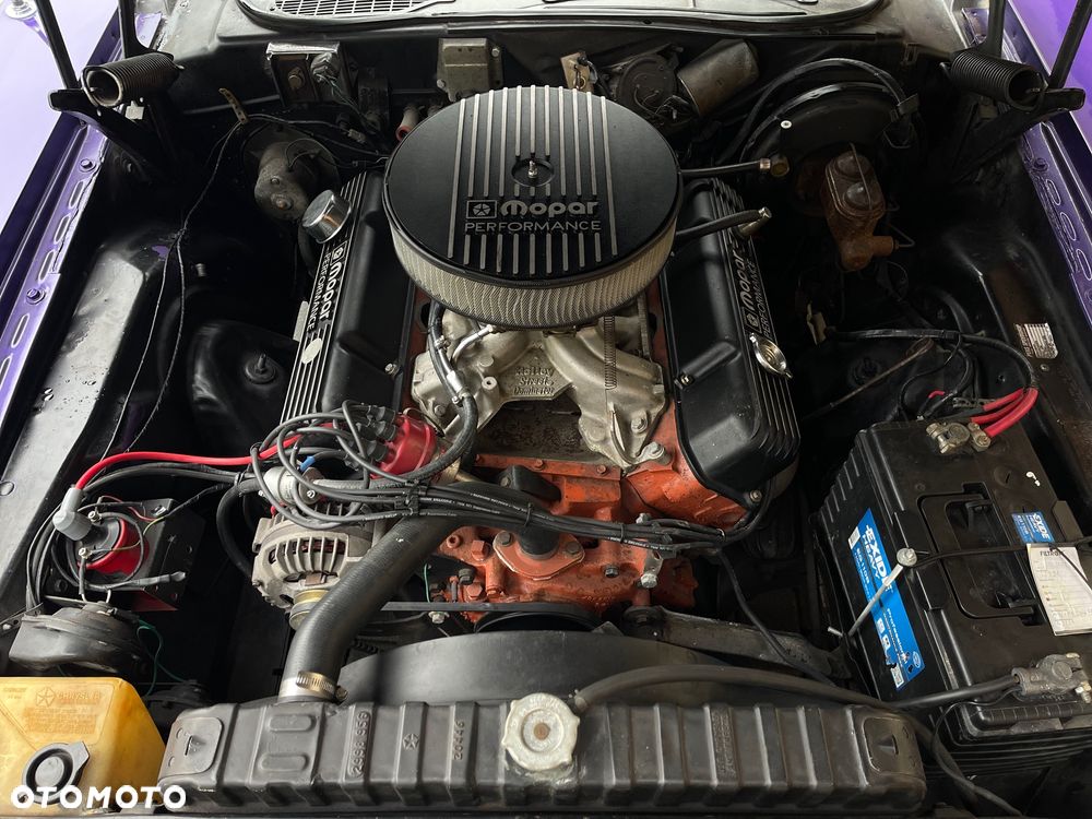 Dodge Challenger - 27