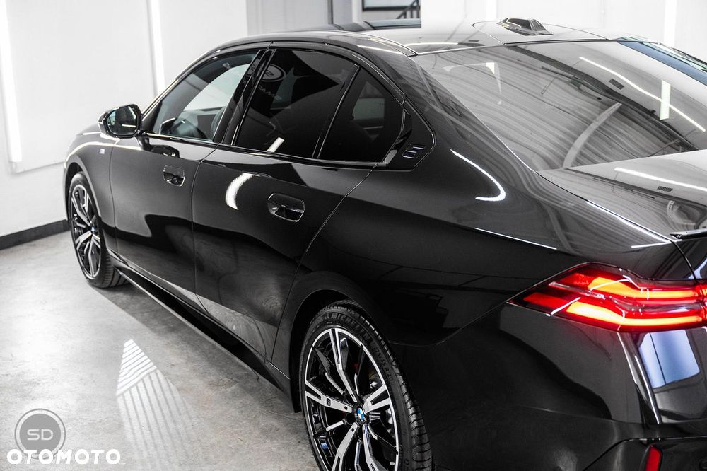 BMW Seria 5 520d xDrive mHEV M Sport Edition - 10