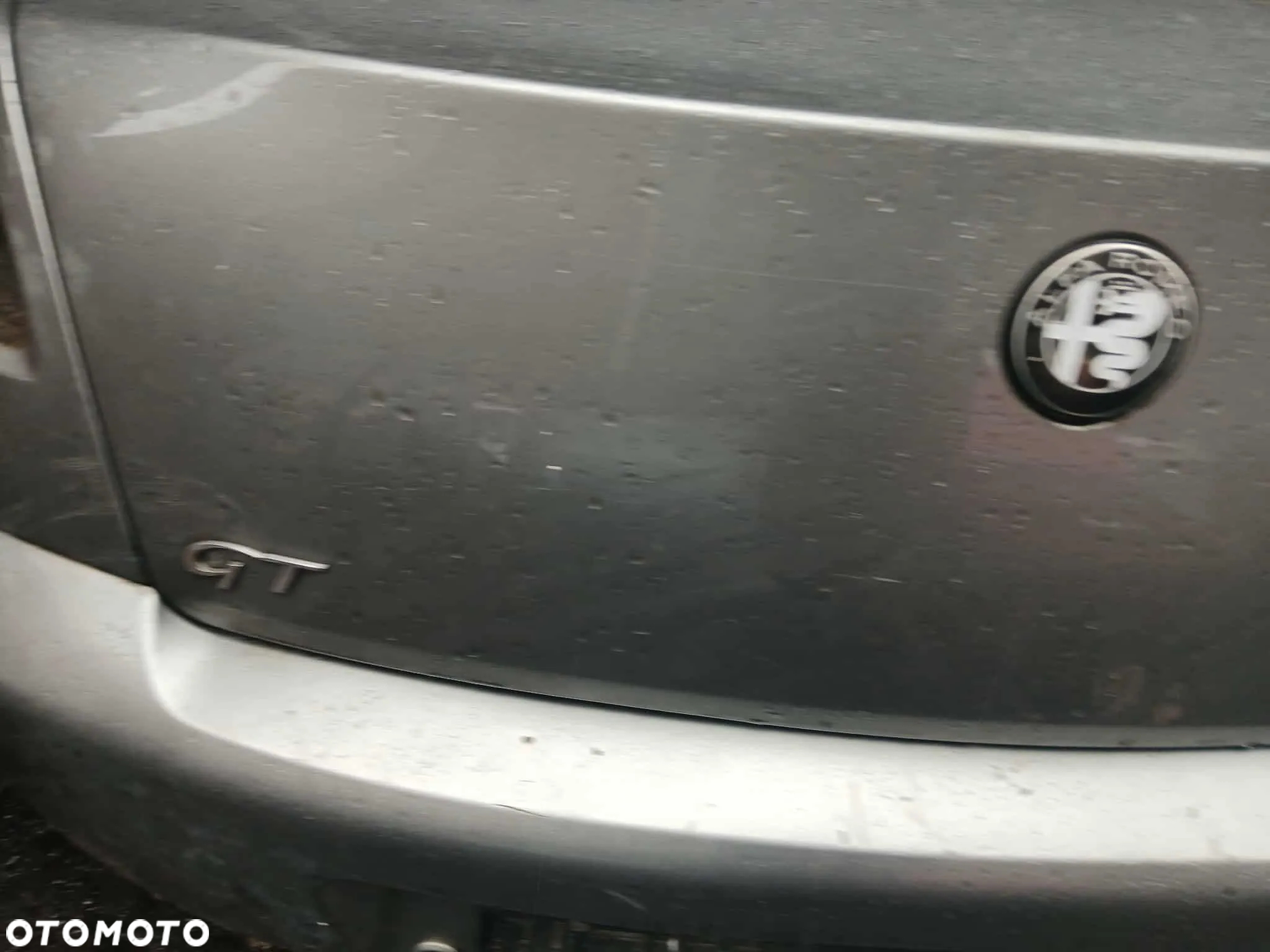 Alfa Romeo GT klapa bagażnika kod lakieru 651 - 3