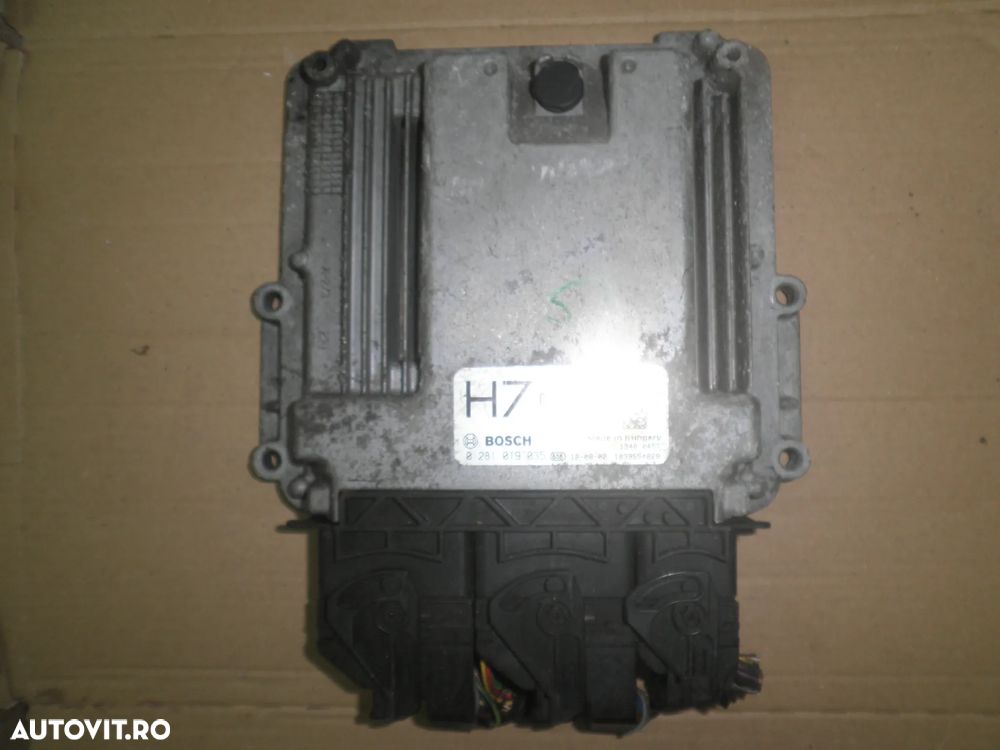 ECU / calculator motor Nissan Qashqai 1.6 DCI 0281019035 23710-BB58E - 1