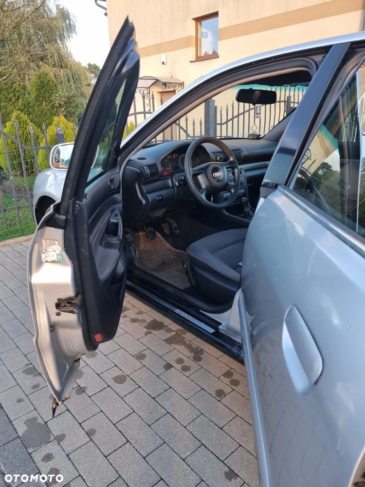 Audi A4 Avant - 38