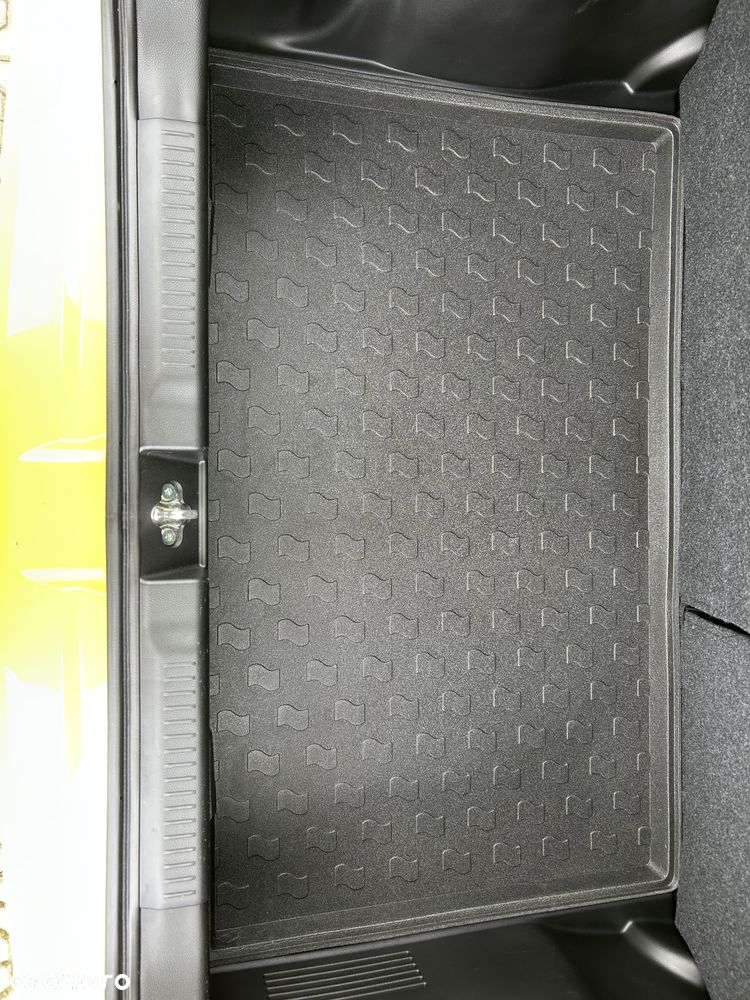 Suzuki Swift - 8