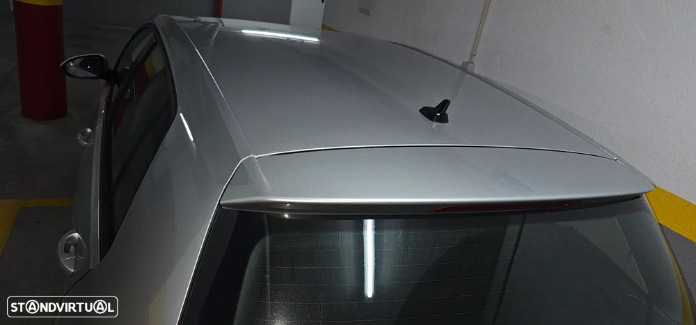 VW Golf 1.6 TDi Highline - 10