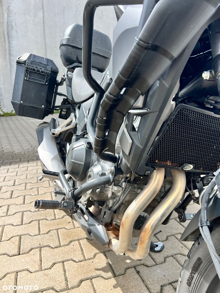 Honda CB - 12