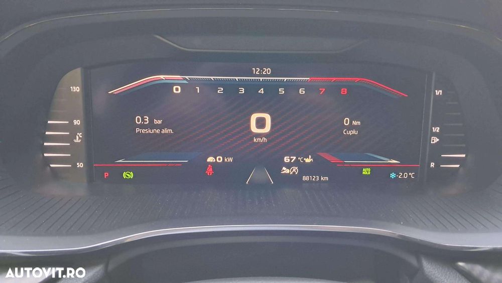 Skoda Octavia 2.0 245 TSI DSG RS - 6