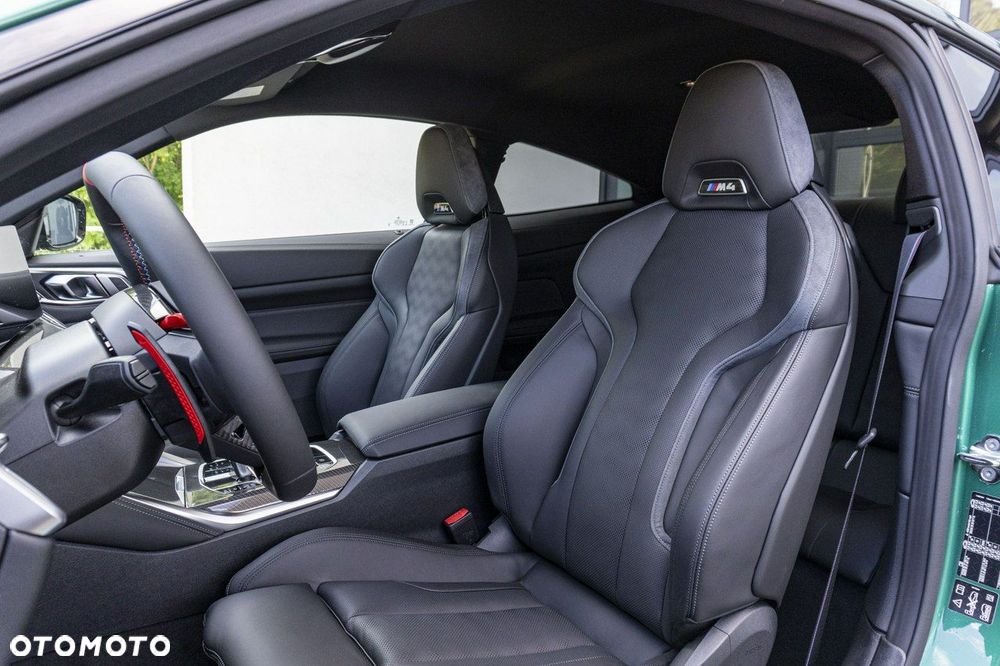 BMW M4 Competition M xDrive - 14