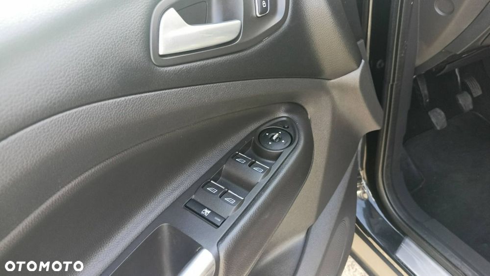Ford Kuga - 22
