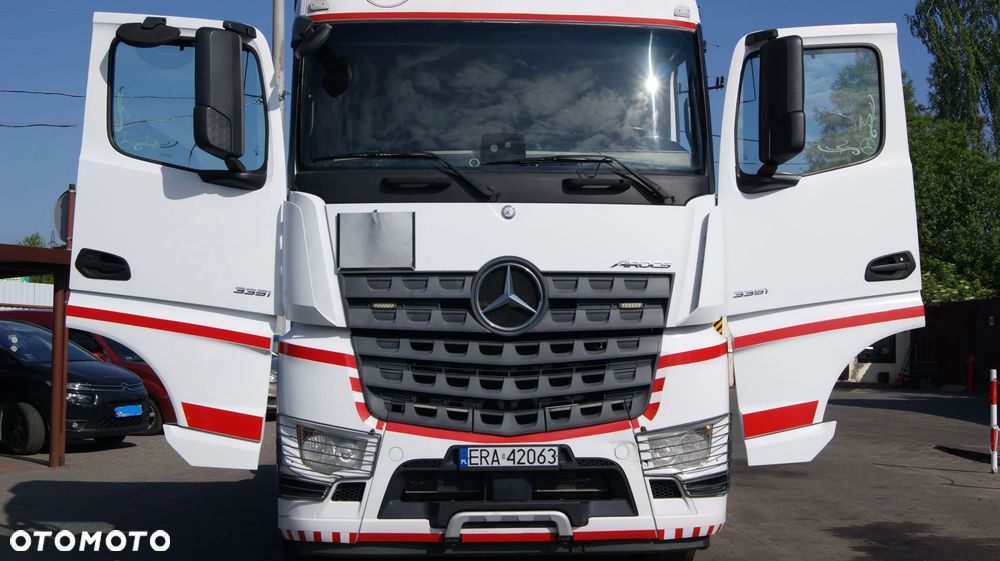 Mercedes-Benz Arocs - 10