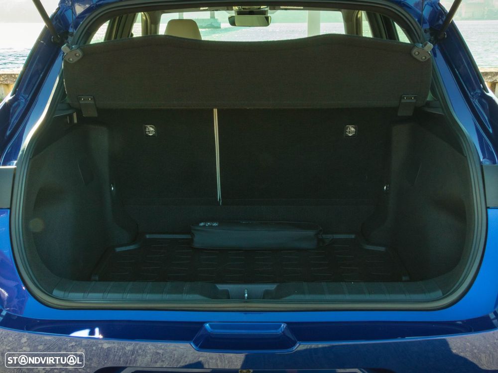 Lexus LBX Elegant - 15