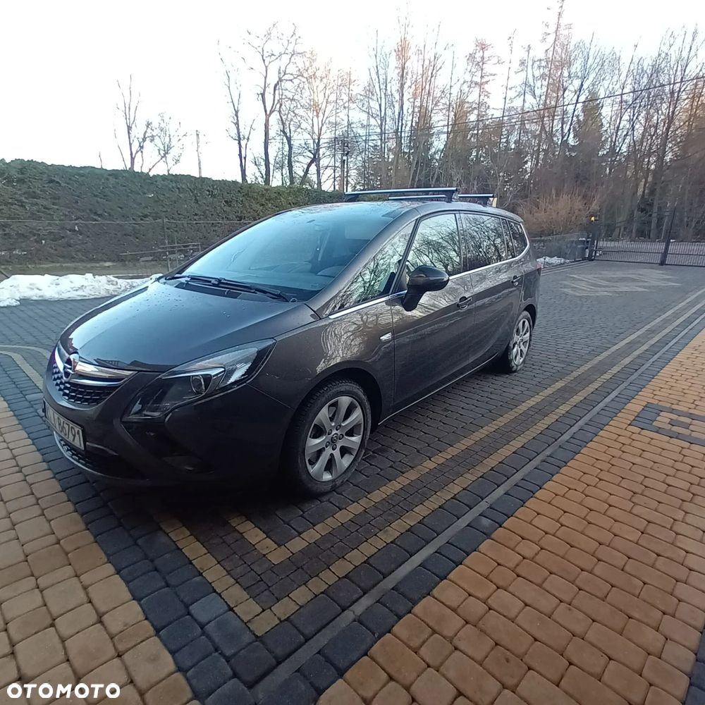 Opel Zafira - 10