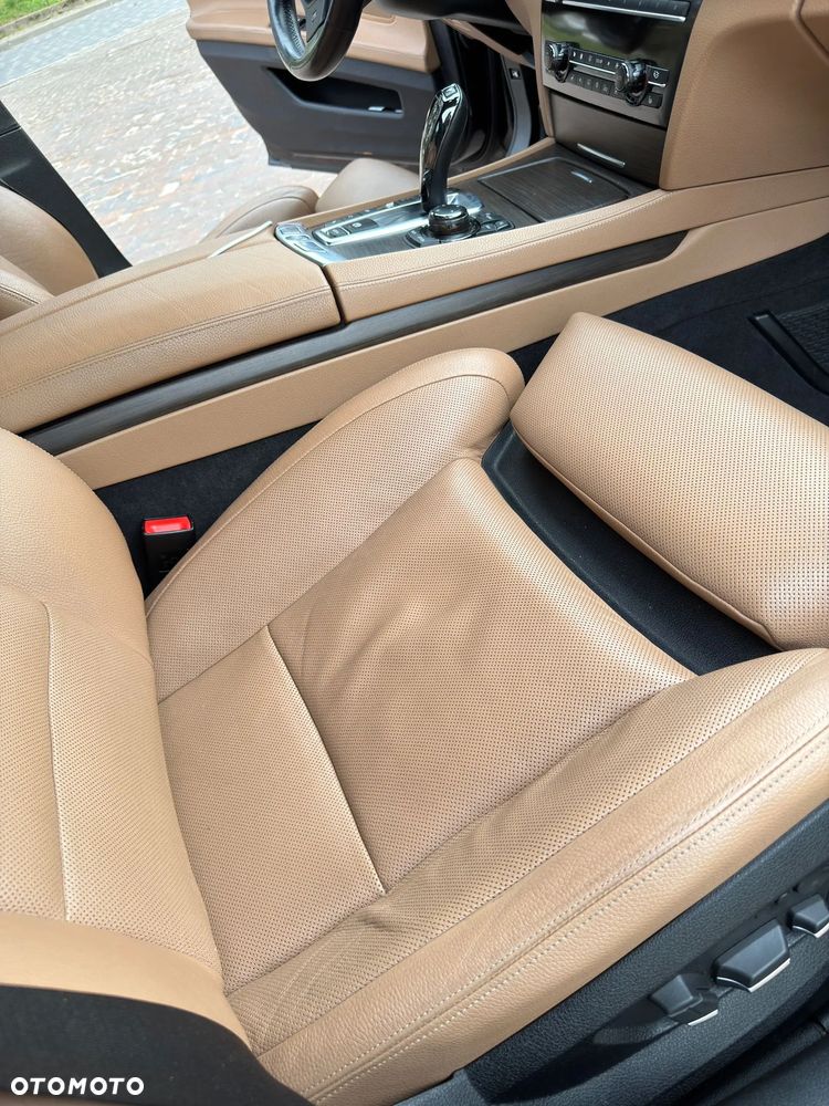 BMW Seria 7 740d xDrive - 12