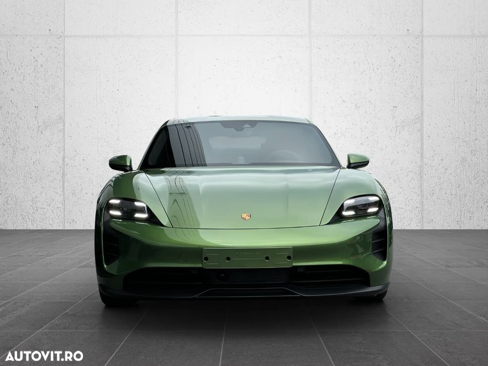 Porsche Taycan - 3
