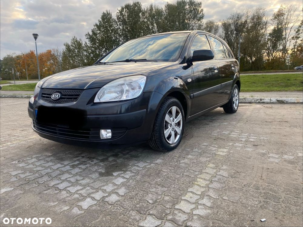 Kia Rio 1.4 Family - 3