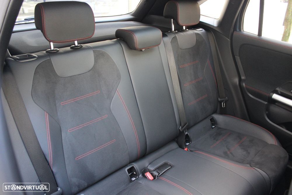 Mercedes-Benz GLA 250 e AMG Line - 25