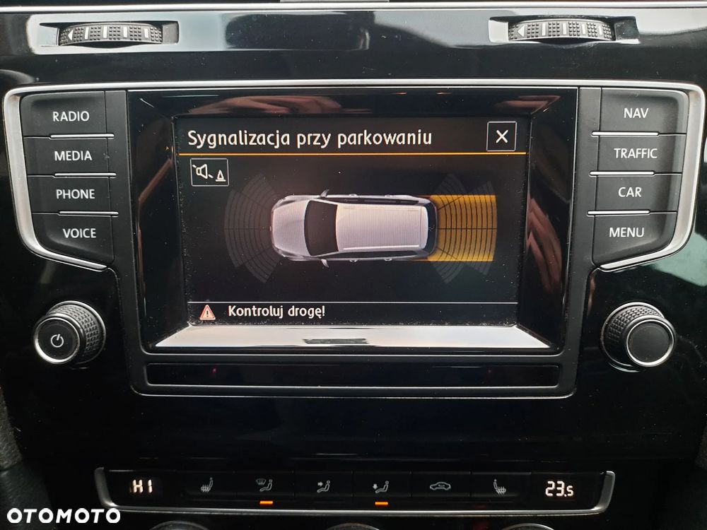 Volkswagen Golf 1.6 BlueTDI Cup - 18