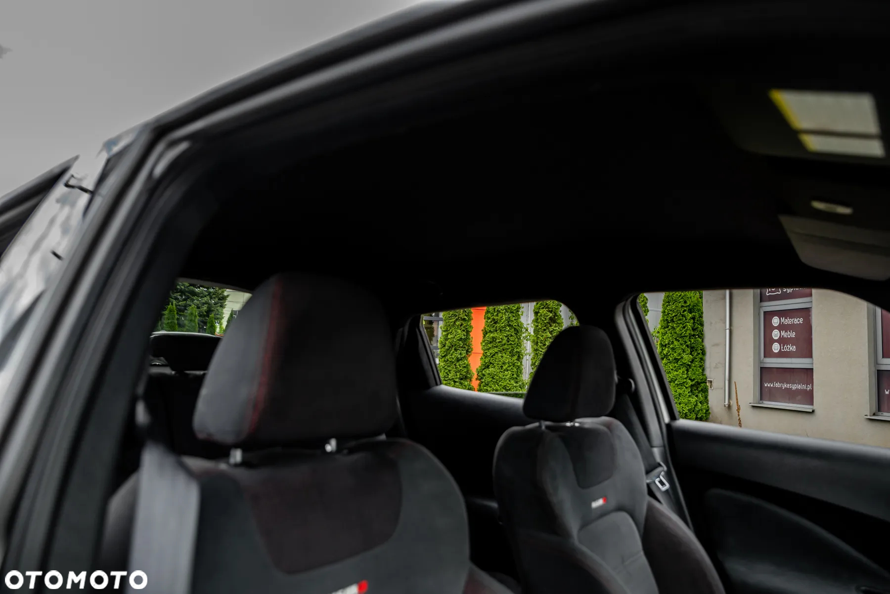 Nissan Juke 1.6 T Nismo 4x4 - 27