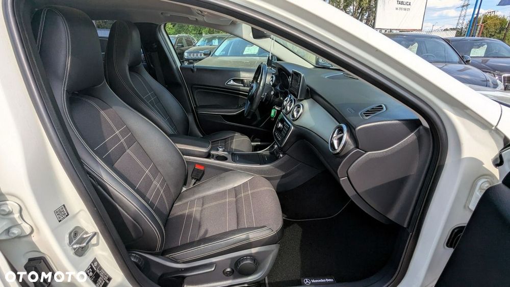 Mercedes-Benz GLA 200 d 4-Matic - 21