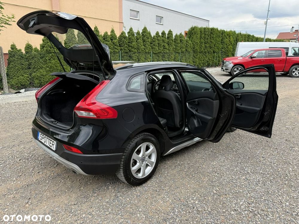 Volvo V40 Cross Country - 19