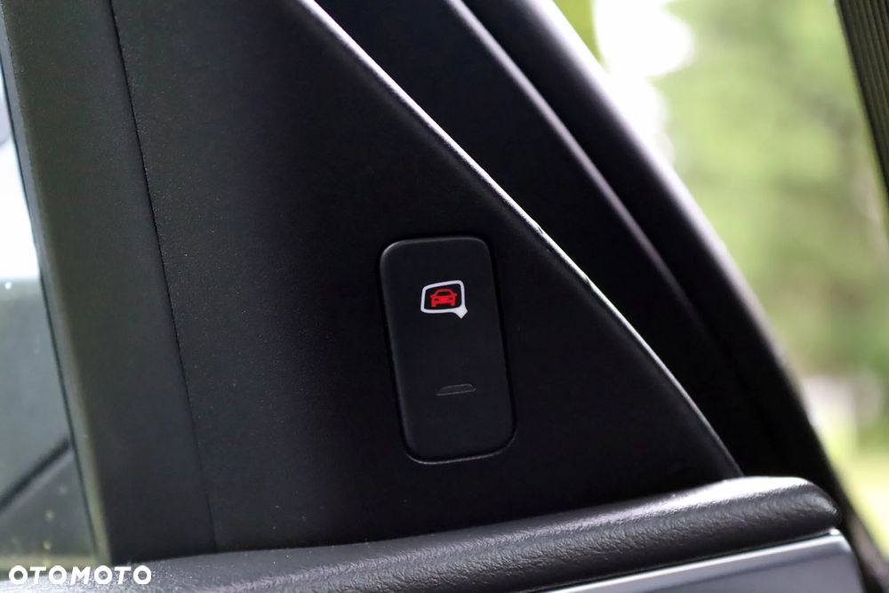 Audi A6 Avant 3.0 TDI quattro S tronic - 33