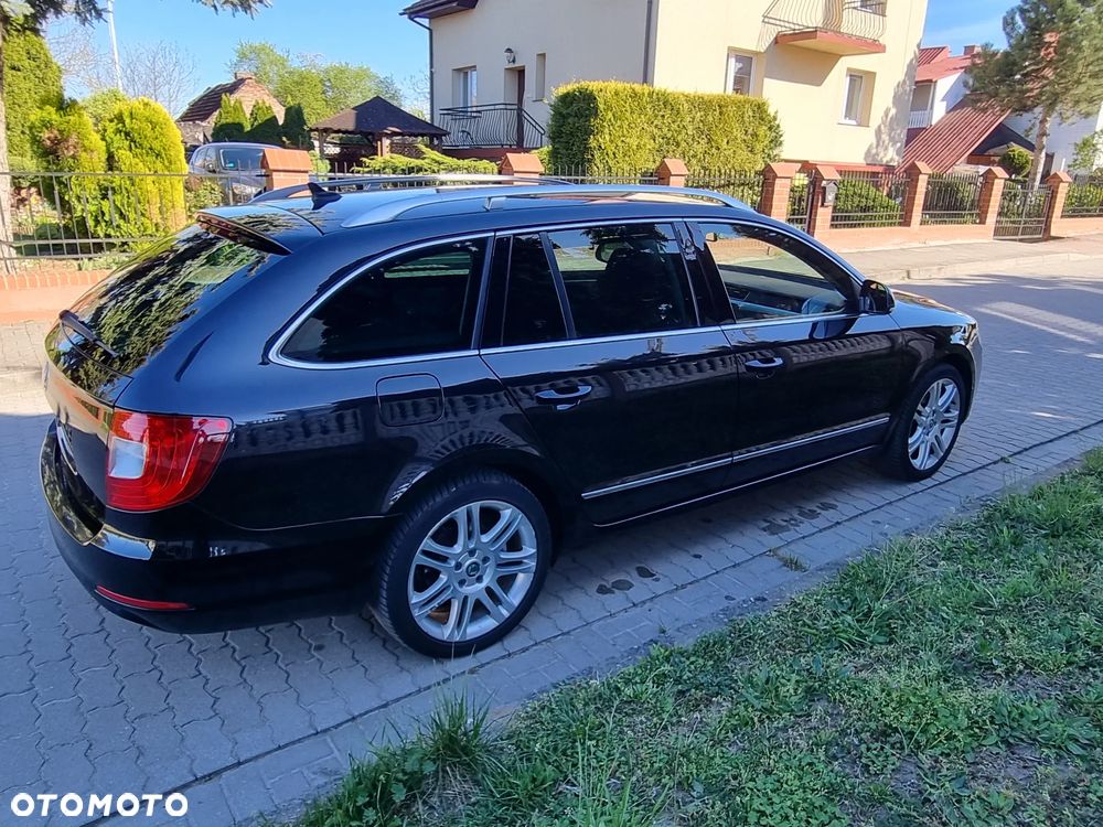Skoda Superb 2.0 TDI Elegance DSG - 6