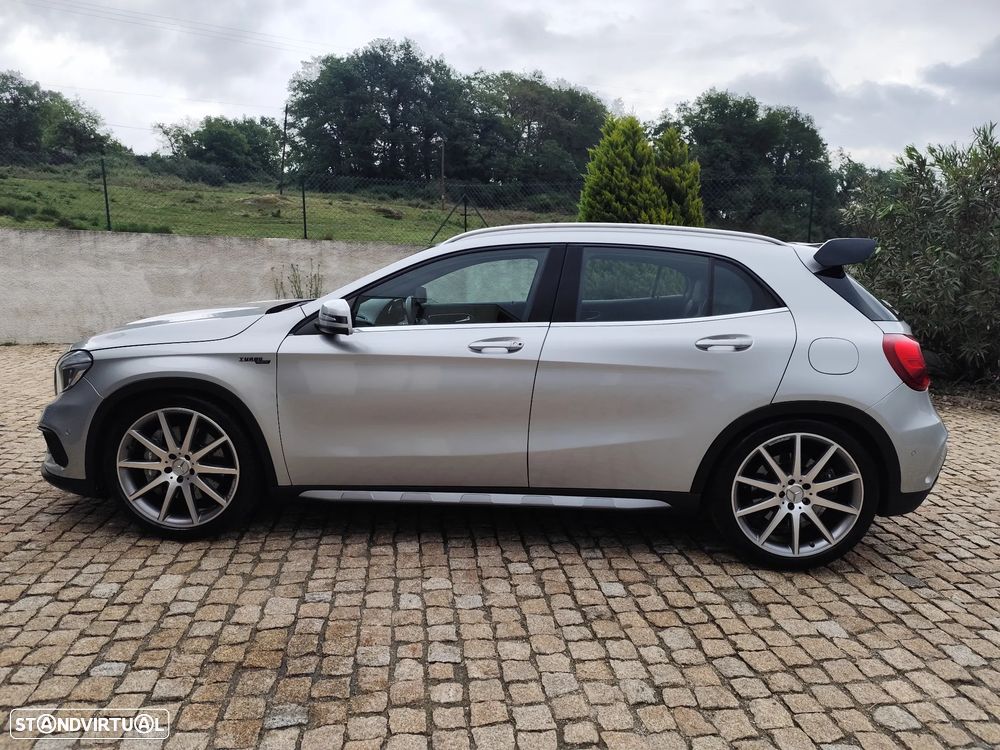 Mercedes-Benz GLA 45 AMG 4-Matic - 16