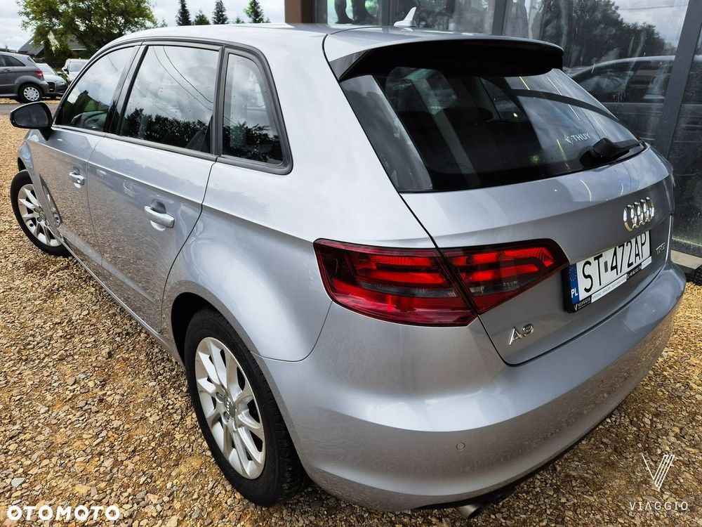 Audi A3 Sportback 1.4 TFSI Attraction - 4