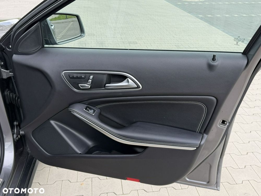 Mercedes-Benz Klasa A 180 d 7G DCT - 33
